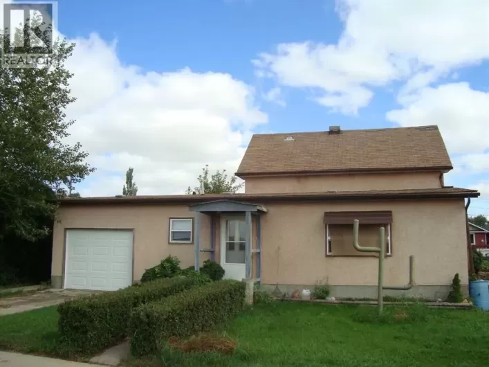 114 School Road, Trochu