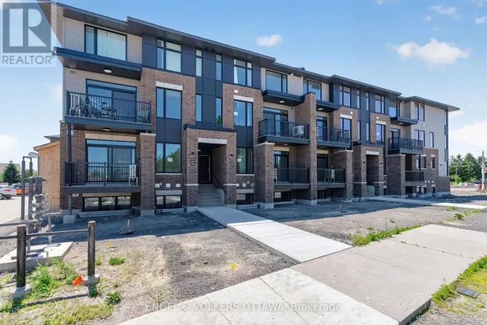 114 STARDUST PRIVATE, Ottawa