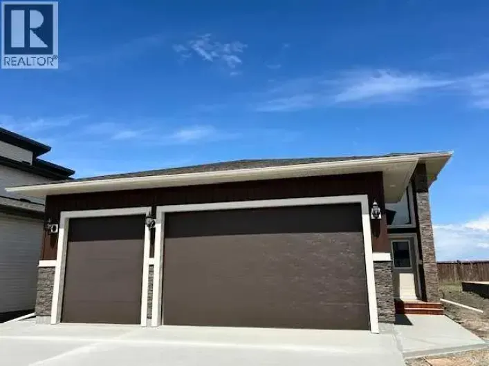 11402 Wisteria Court, Grande Prairie