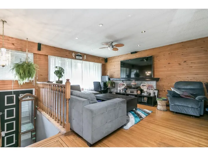 11405 92 AVENUE, Delta