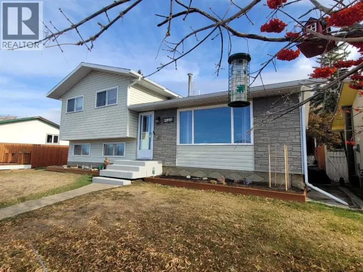 11409 103 Street Street, Peace River