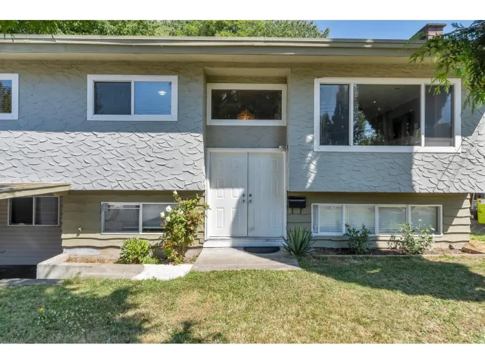 11415 87 AVENUE, Delta