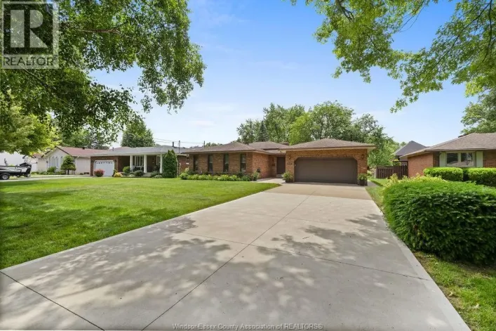 1142 REAUME, LaSalle