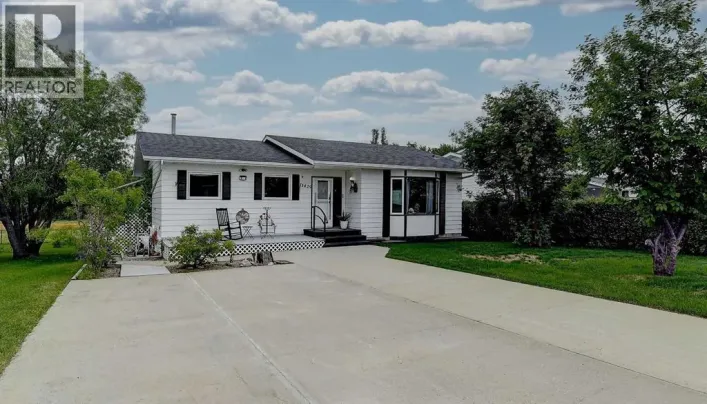 11429 110 Avenue Crescent, Fairview
