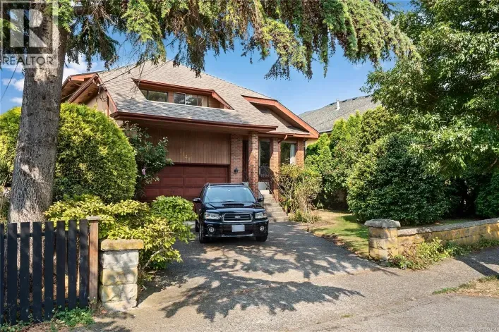 1144 May St, Victoria