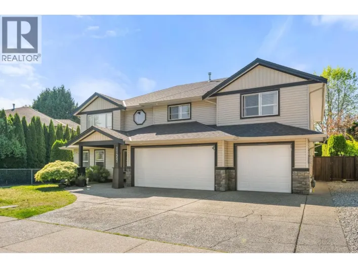 11457 CREEKSIDE STREET, Maple Ridge