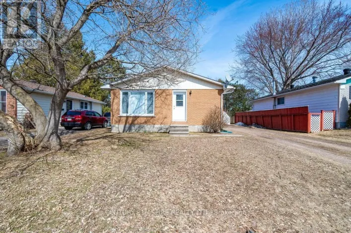 1147 BOUNDARY ROAD W, Pembroke