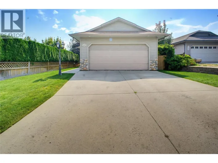 House for sale: 1149 RAVEN Drive, Kamloops
