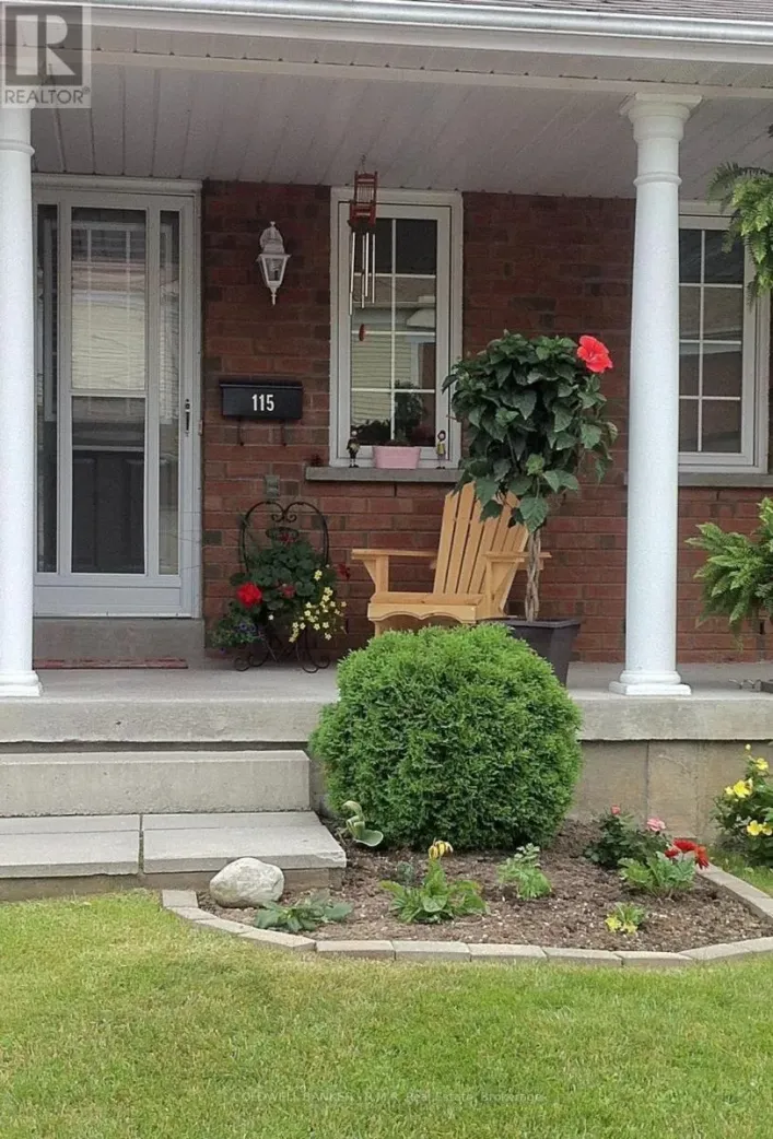 115 - 10 BASSETT BOULEVARD, Whitby