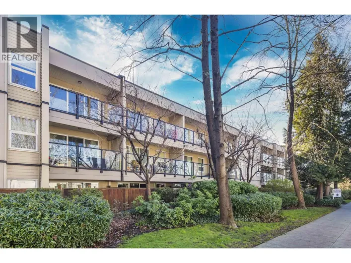 115 1440 E BROADWAY STREET, Vancouver