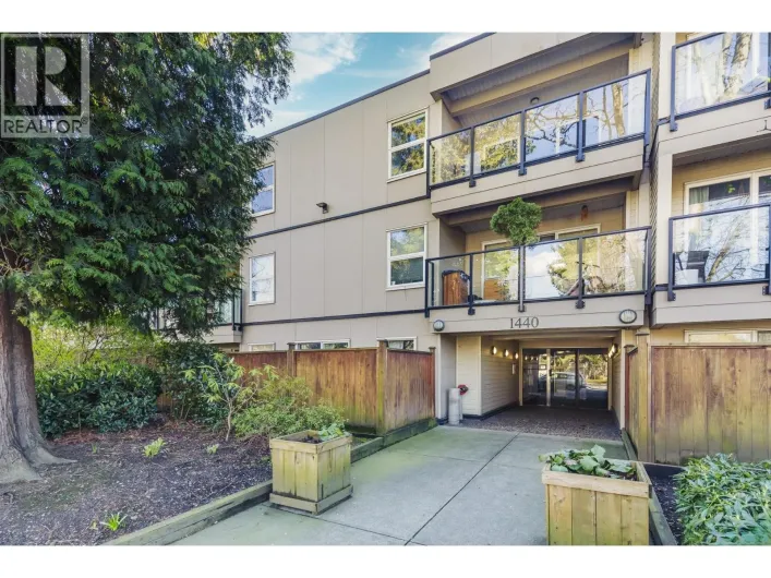 115 1440 E BROADWAY STREET, Vancouver