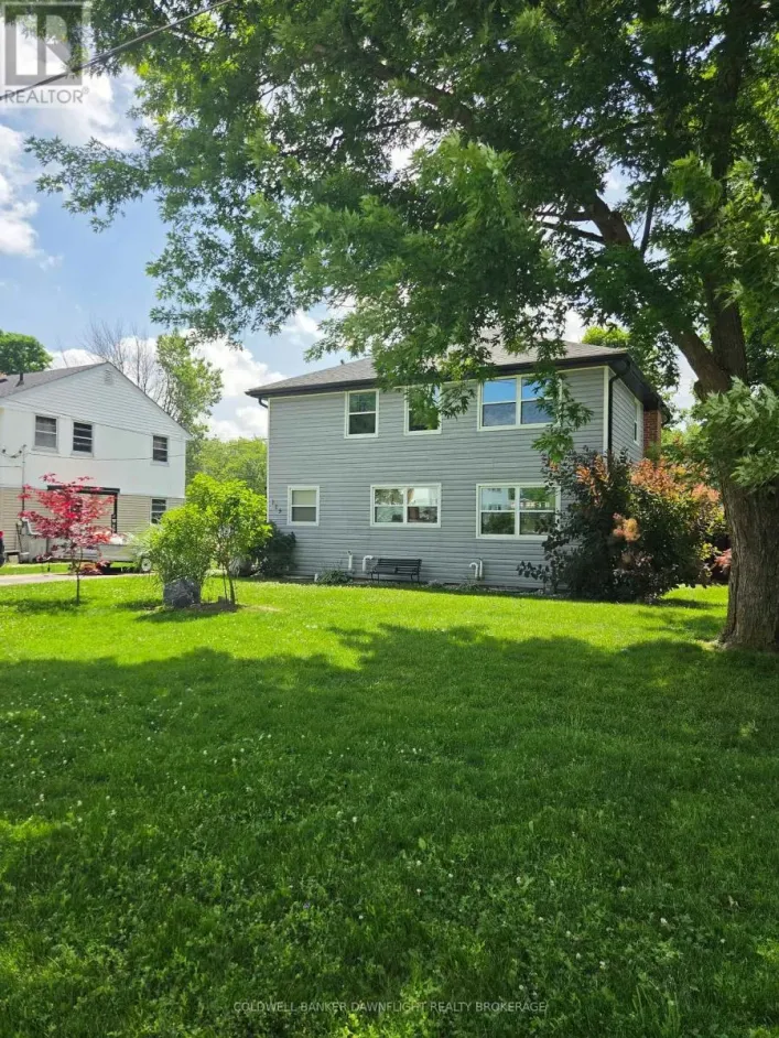 115 COLUMBIA DRIVE, South Huron