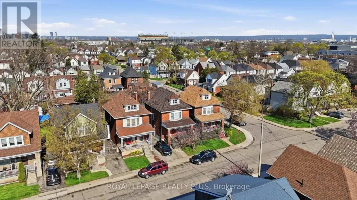 115 KENSINGTON AVENUE N, Hamilton