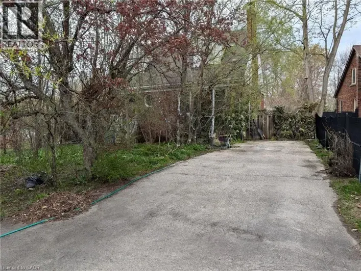 115 KING Street E, Stoney Creek