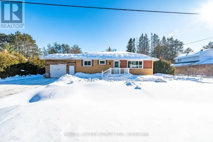 115 LORNE PLACE, Laurentian Hills
