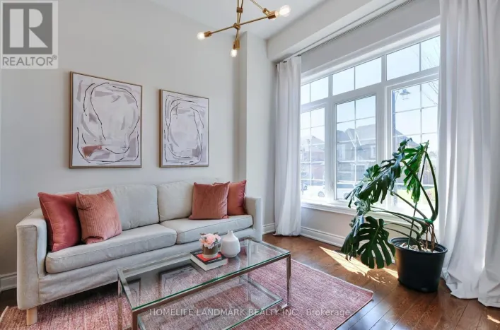 115 MITCHELL PLACE, Newmarket