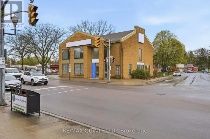 115 PICTON MAIN STREET, Prince Edward County