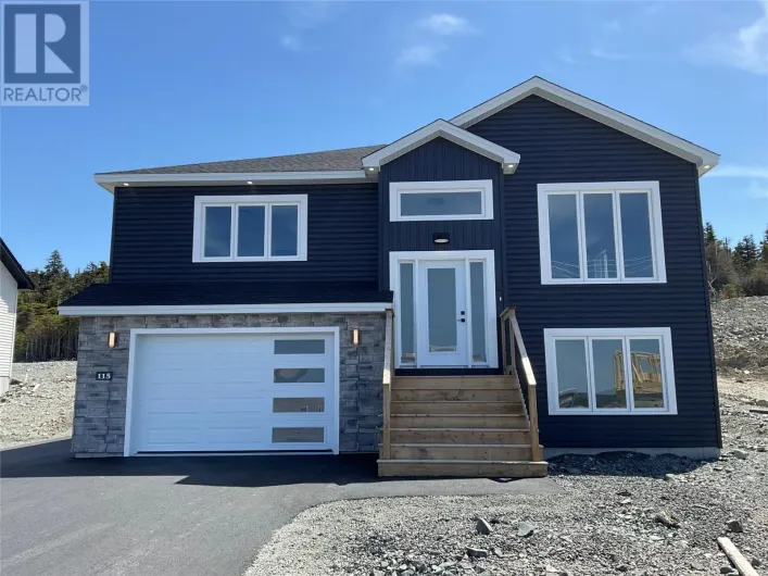 115 Sgt Donald Lucas Drive, Paradise