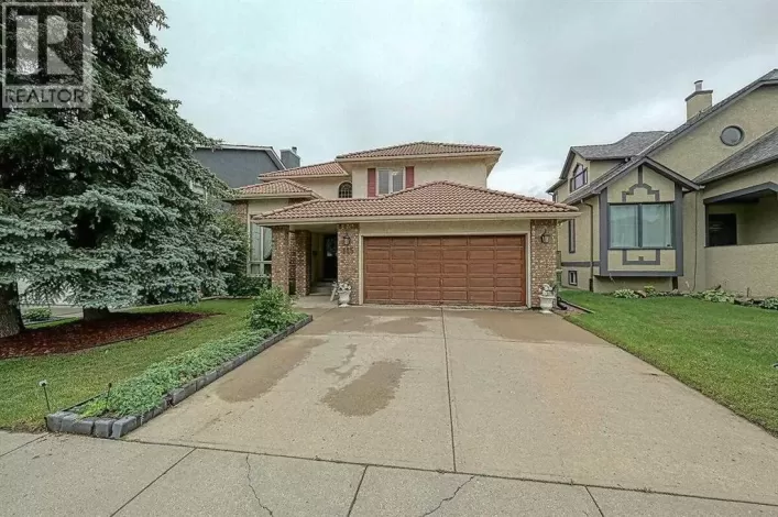 115 Strathaven Circle SW, Calgary