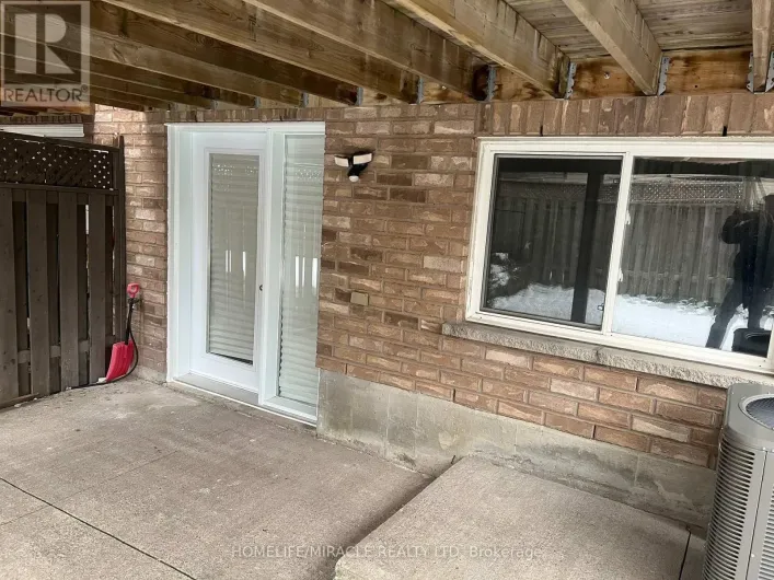 115 TILLER TRAIL, Brampton