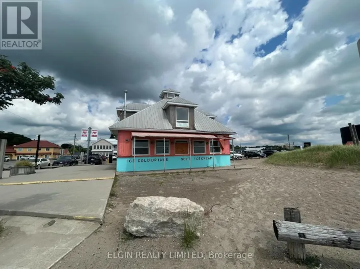 115 WILLIAM STREET, Central Elgin