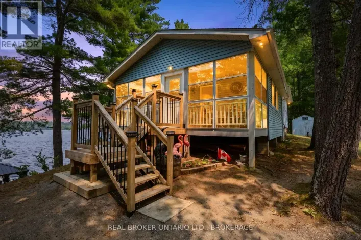 1152 SPARKS LANE, Frontenac