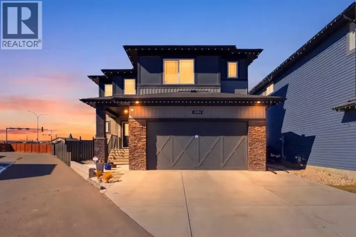 1153 Chinook Gate Bay SW, Airdrie