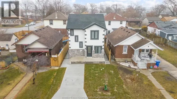 1156 WELLINGTON AVENUE, Windsor