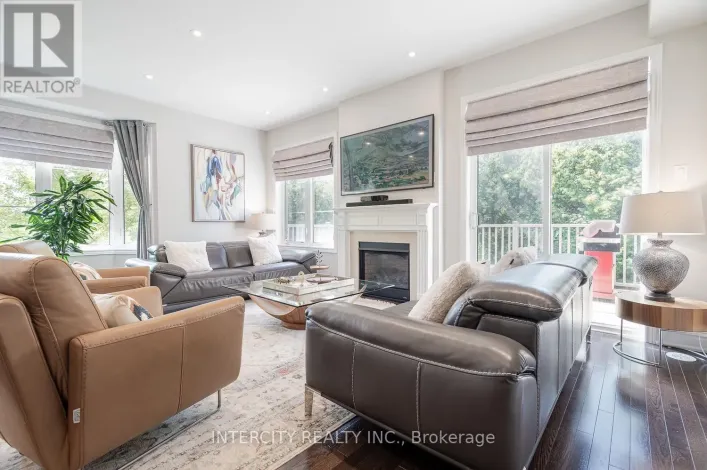 116 - 1331 MAJOR MACKENZIE DRIVE W, Vaughan