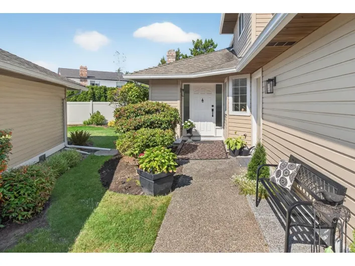 116 15121 19 AVENUE, Surrey
