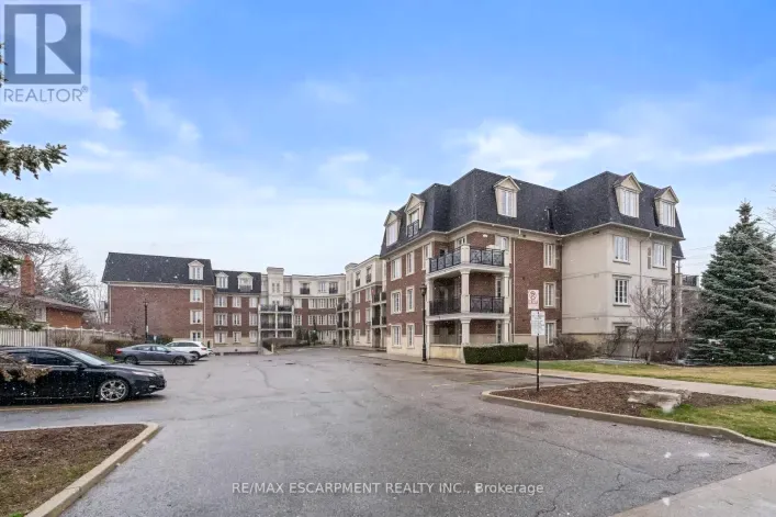 116 - 3351 CAWTHRA ROAD, Mississauga
