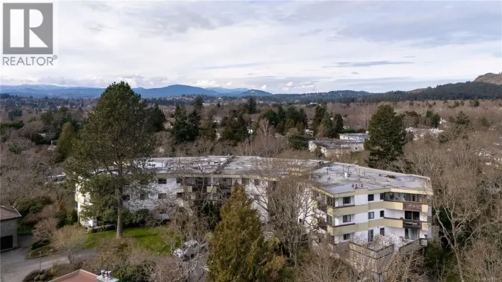 116 3962 Cedar Hill Rd, Saanich