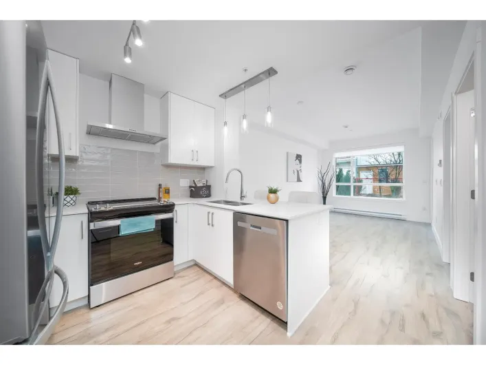 116 6338 KING GEORGE BOULEVARD, Surrey