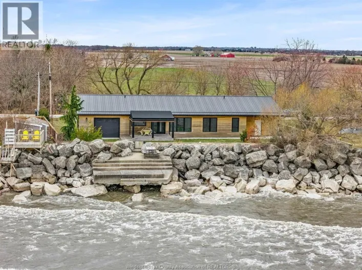 116 EAST BEACH, Leamington