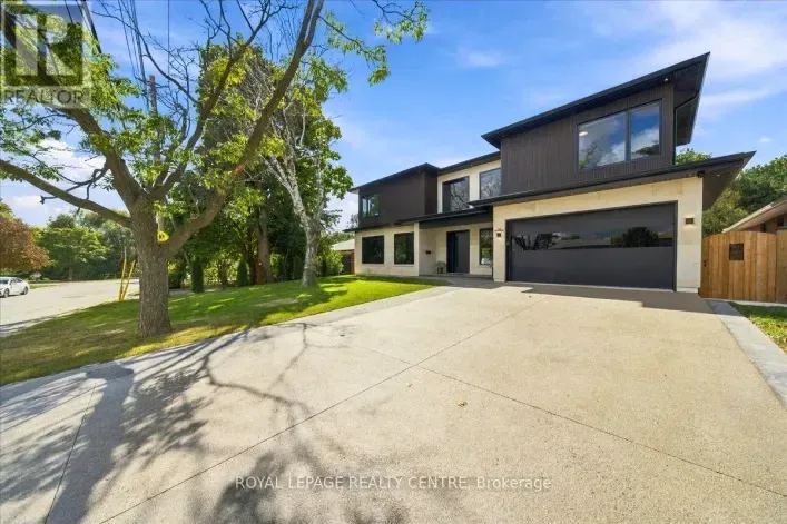 116 ELMCREST ROAD, Toronto