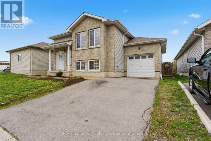 116 PINE STREET, Belleville