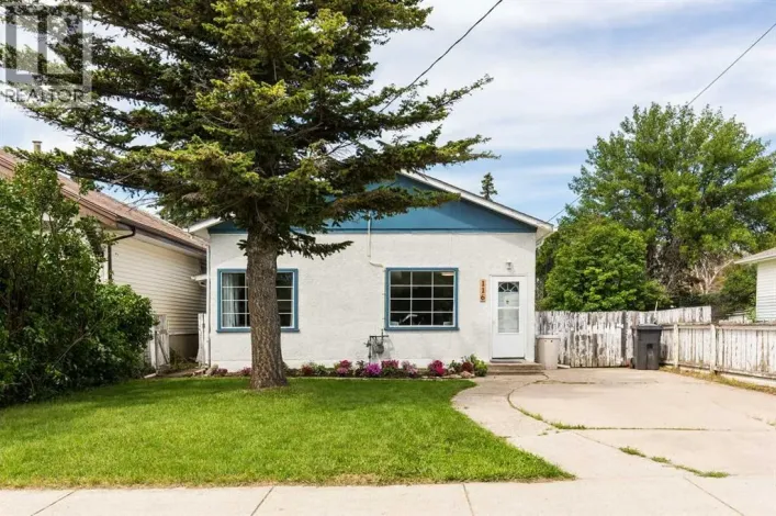 116 S 1 Street W, Magrath