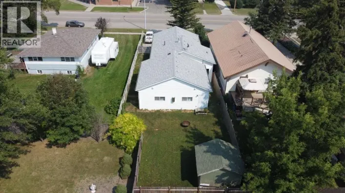 116 S 1 Street W, Magrath