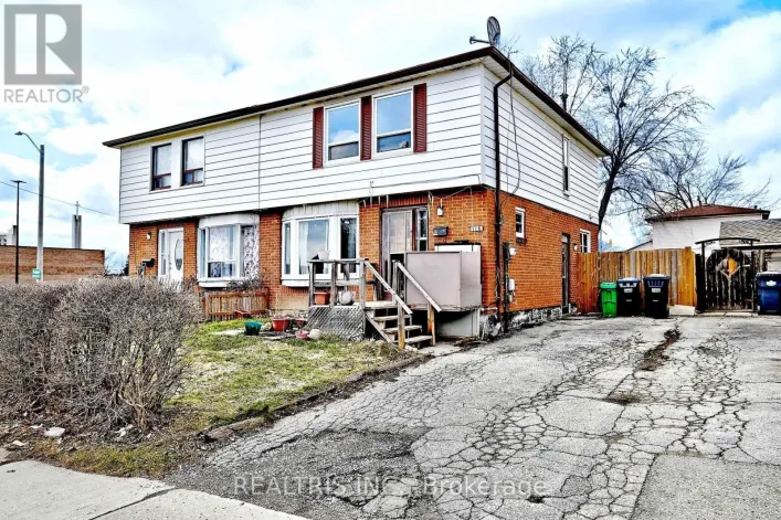 116 SUTHERLAND AVENUE, Brampton