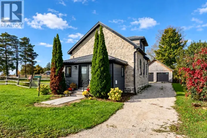 House for sale: 116190 GREY ROAD 3, Chatsworth