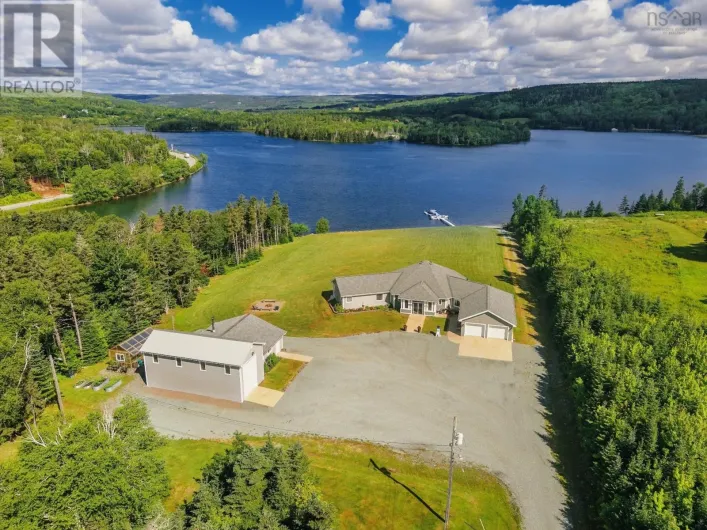 11637 Highway 16, Boylston