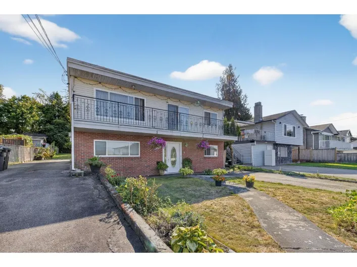 11640 98A AVENUE, Surrey