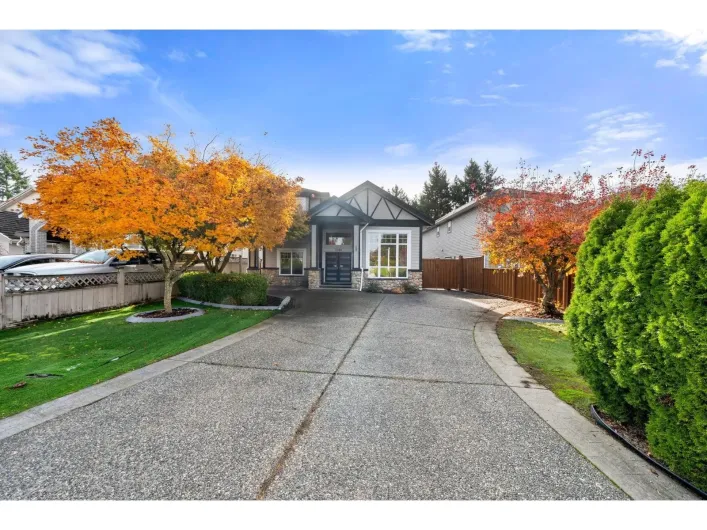 11646 82 AVENUE, Delta