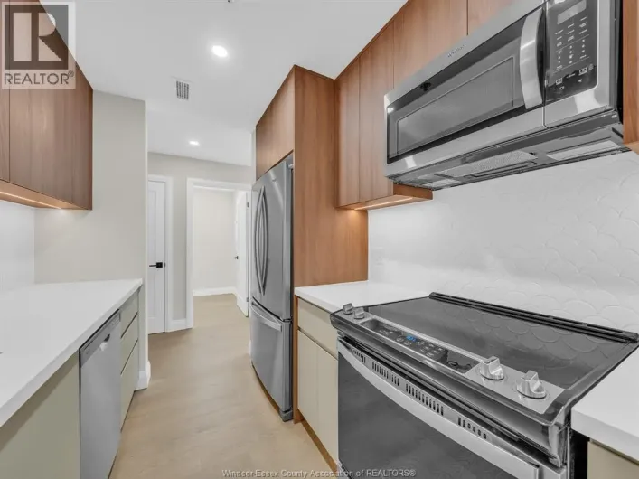11646 TECUMSEH ROAD East Unit# 609, Windsor