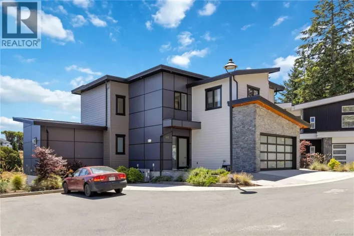1165 Spirit Crt, Langford