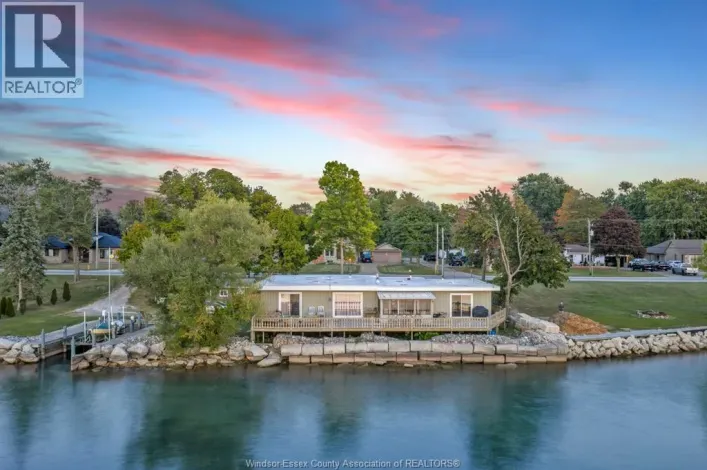 1166 FRONT ROAD South, Amherstburg