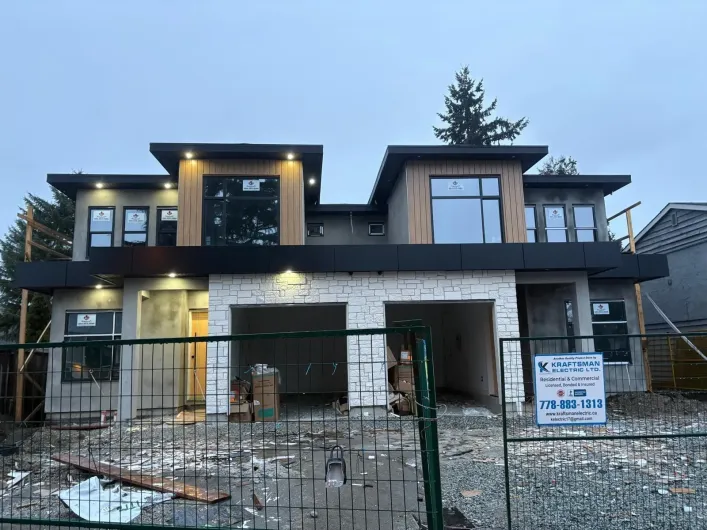 11663 89A AVENUE, Delta