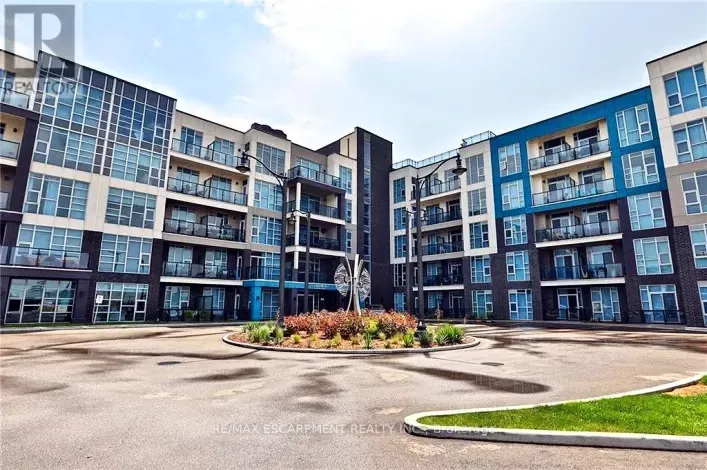 117 - 10 CONCORD PLACE, Grimsby