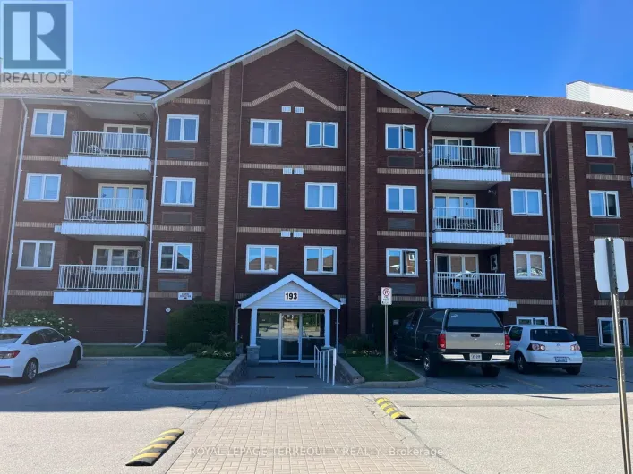 117 - 193 LAKE DRIVEWAY W, Ajax