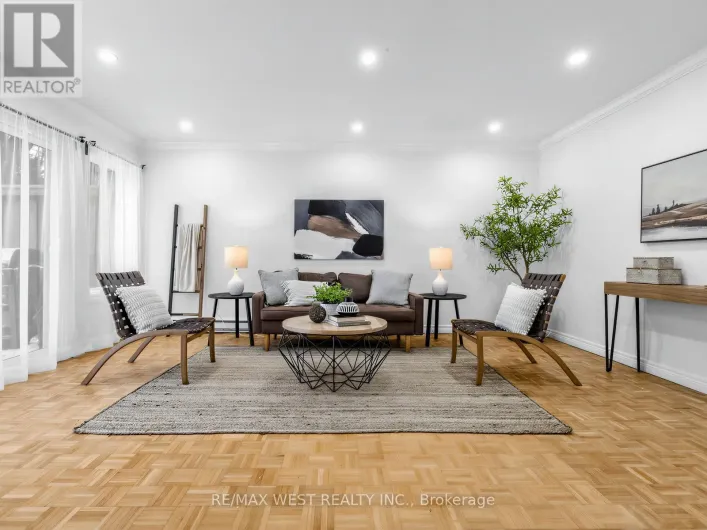 117 - 246 MILESTONE CRESCENT, Aurora